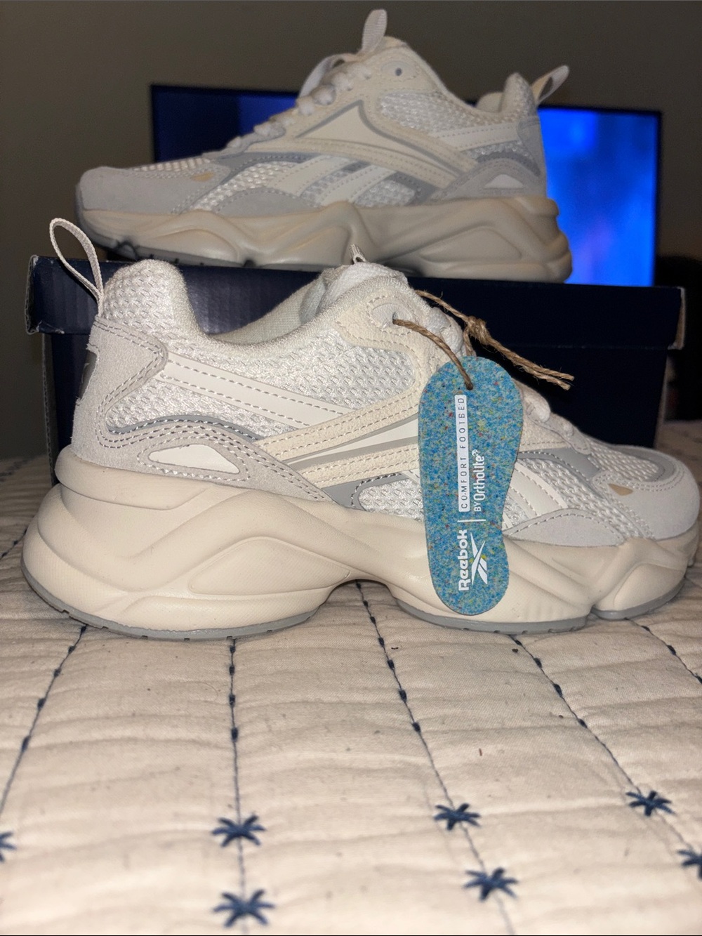 Reebok women’s Cream and White Chunky Trainer never been worn